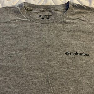 Mens Large Columbia T-shirt